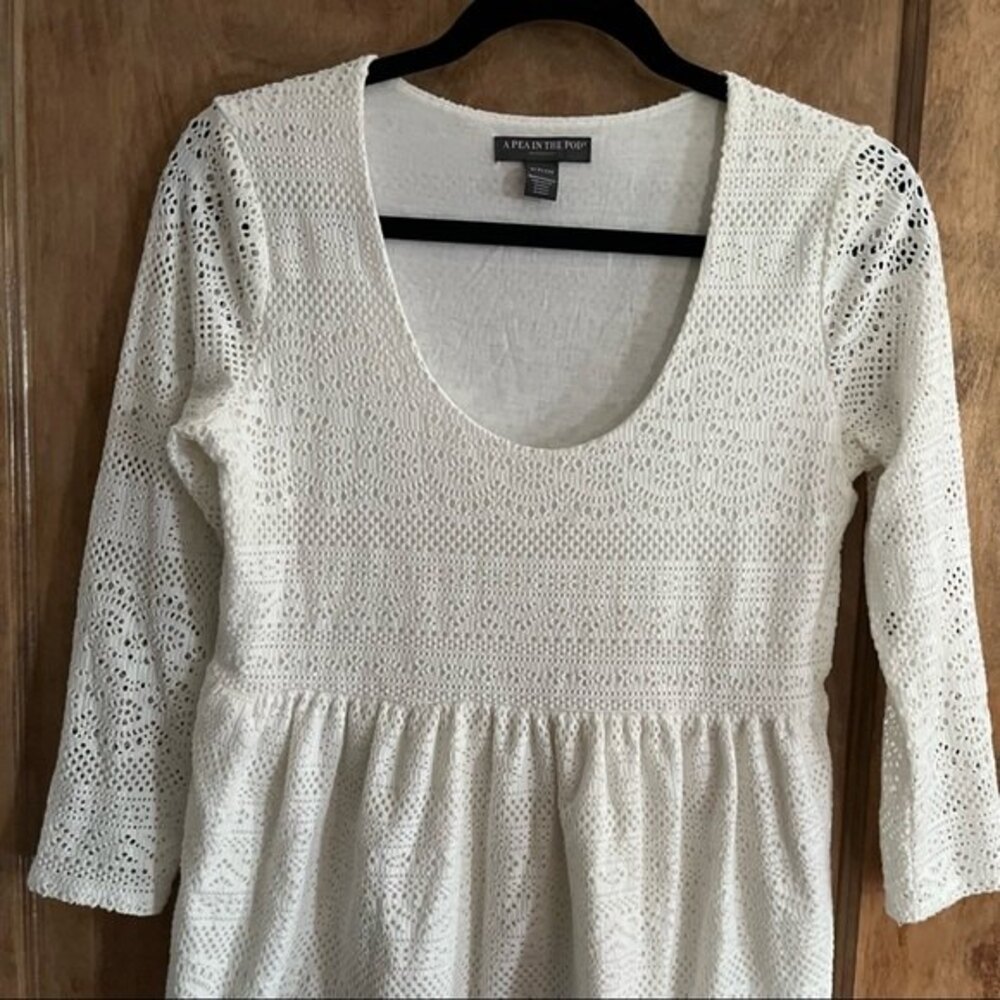 A Pea In The Pod- White Lacey Maternity Top S/P A Pea In the Pod - Picture 3 of 8